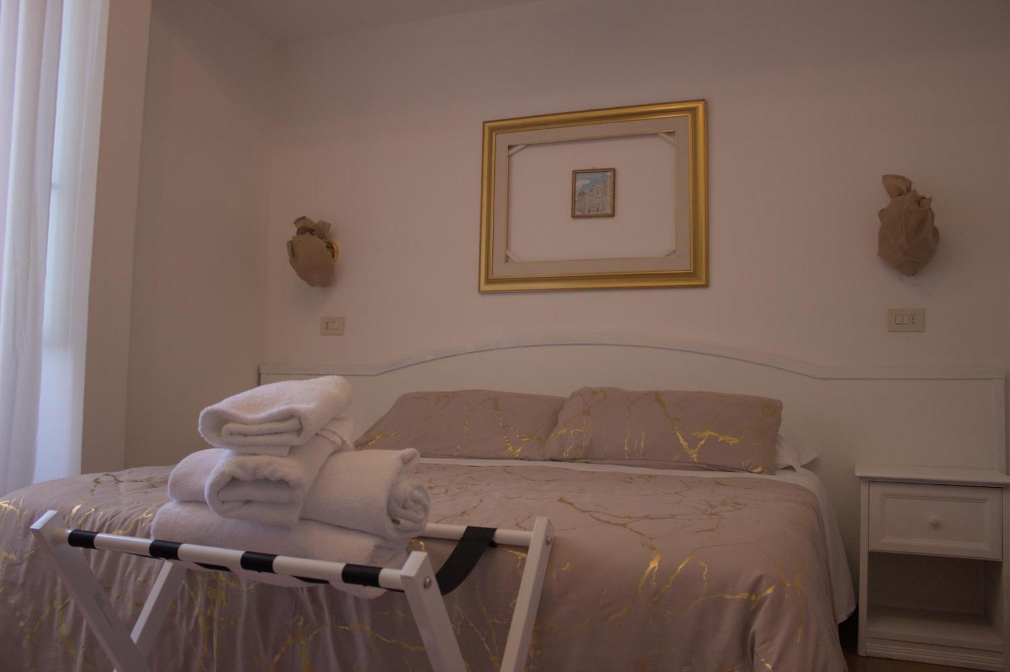 Madrid Bed & Breakfast 2*